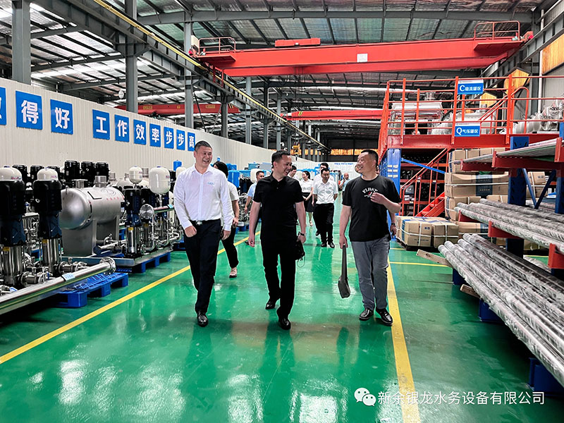 新晃縣城市管理和綜合執(zhí)法局與懷化銀龍水務有限公司領導一行